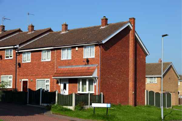 Can I Alter The Party Wall Surveyor? - A Crucial Guide From Faulkner Surveyors 3 Do you want to change the party wall surveyor you are using? Get the best results from Faulkners Oxford NOW!