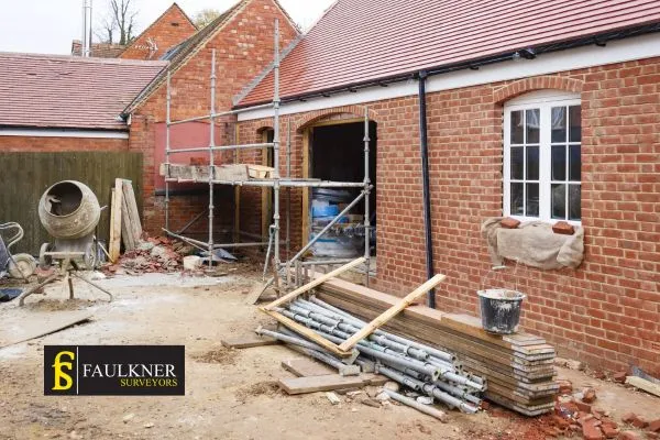 What is the minimum distance between 2 houses? 2 Distance Between Two Houses : Party Wall Surveyors Oxford
